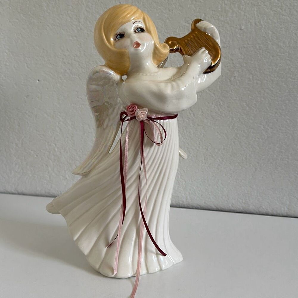 12” Vintage Angel With Harp Statue